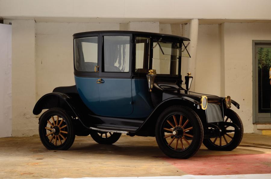  Detroit Electric Model 75 Brougham 1918 года  (фото 12 из 12)